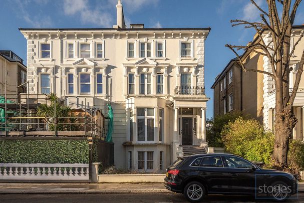 Belsize Park, London - Photo 1