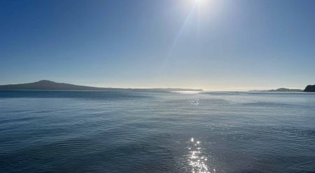 Seaside & Sunny 3-Bed Private House to Rent - Photo 4