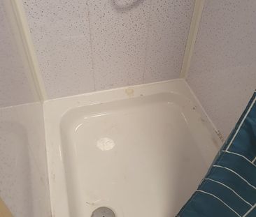 Room in a Shared Flat, Balfour Road, IG1 - Photo 6