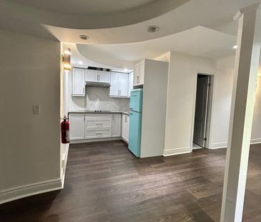 For Lease - 187 Redstone Road, Richmond Hill, Ontario - Photo 5