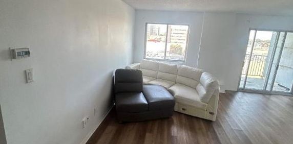 1 CH - 1 SDB - Côte Saint-Luc - $1,645 /mo - Photo 2