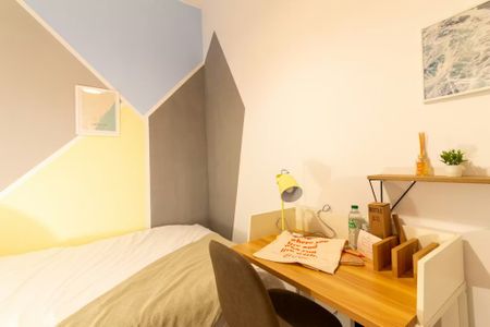 Carrer dAragó, Barcelona, Catalonia 08015 - Photo 4