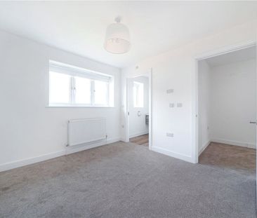 Recently built to a high specification, this 2 bedroom semi detache... - Photo 2