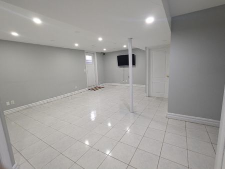 For Lease - 4679 Owl Circle Unit# Lower, Mississauga, Ontario - Photo 5