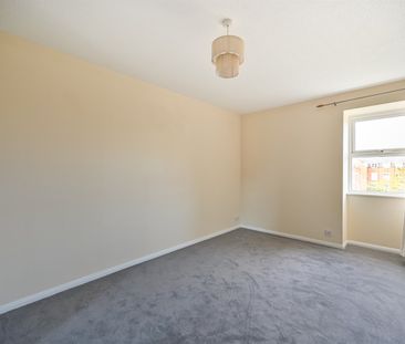 Brechin Court, Reading, RG1 5DH - Photo 6