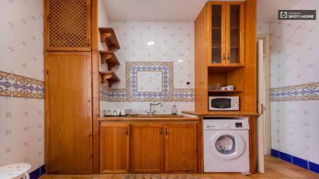 2-bedroom apartment for rent in El Mercat - Photo 5