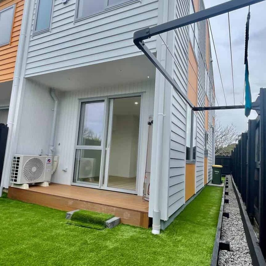 Move-In Ready! Brand New North-Facing 4 Bed, 2... - Photo 1