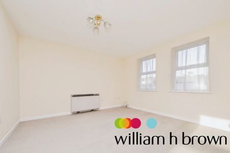 Hanbury Gardens, Colchester - Photo 2