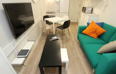 Calle Rosa, Getafe, Community of Madrid 28903 - Foto 3