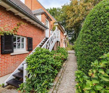 Huis te huur in Kraainem voor € 4.300 met 5 slaapkamers - Photo 1