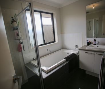 Stunning 3-Bedroom Home with Two Spacious Living Areas in Blakeview - Photo 2