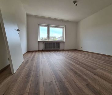 Landstuhl - 3ZKB Wohnung, Einbauküche, Badezimmer mit Badewanne, Ba... - Foto 2