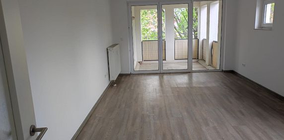 - 2 - Raumwohnung mit Balkon in Radebeul - Photo 2