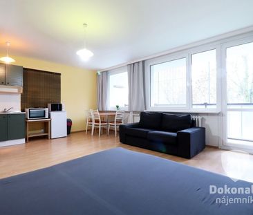 Pronájem bytu 1+kk 38 m² - Fotografie 2