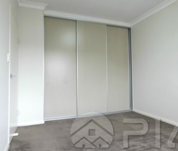 Spacious 3-Bedroom Apartment for Rent – Prime Location in Westmead - Photo 4