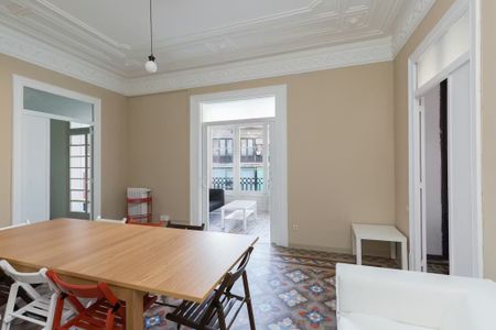 Ronda de Sant Pere, Barcelona, Catalonia 08010 - Photo 3