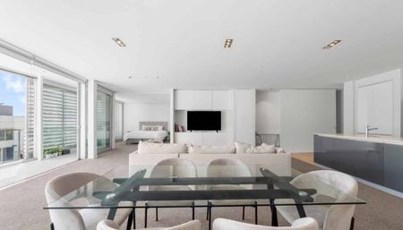 Close to Ponsonby and Victoria Street - Photo 2