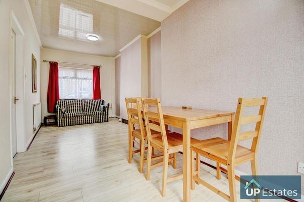 2 bedroom semi-detached house to rent - Photo 1