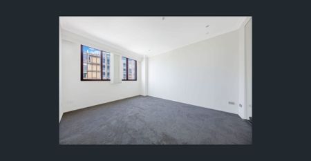 Sub penthouse apartment of space and style - Photo 4