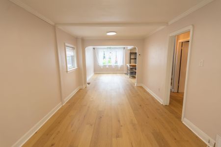 For Lease - 15 Dalecrest Drive, Toronto, Ontario - Photo 2