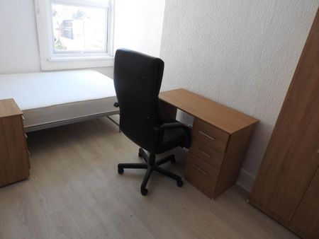 3 bedroom house to rent - Photo 3