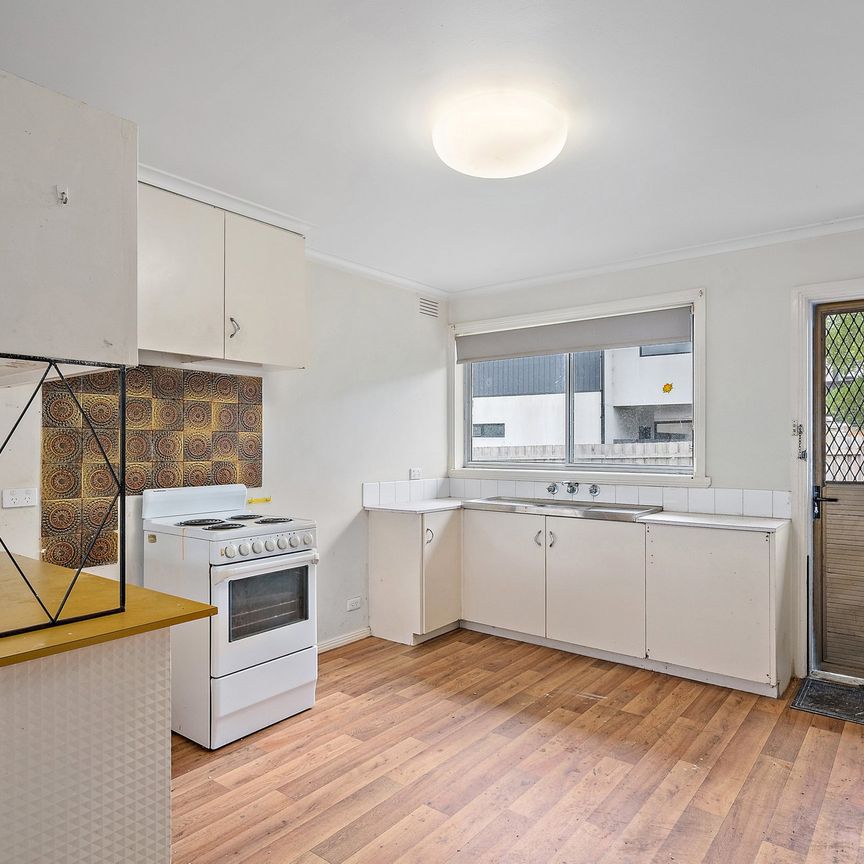 4/13 Hawthory Road, Kilsyth - Photo 1