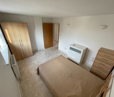 2 Bed Flat, Woolwich Road, SE10 - Photo 5