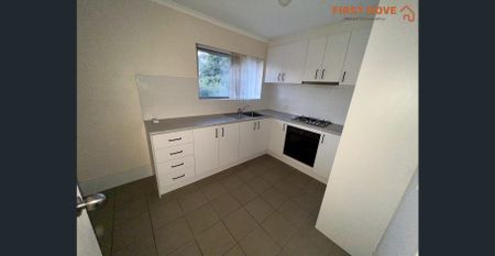 Beautiful Spacious 2 Bedroom Unit Available Now! - Photo 4