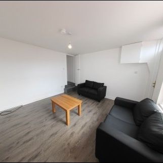 1 bedroom duplex flat in Leeds - Photo 1