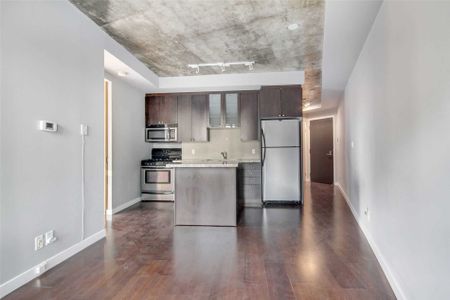 For Lease - 1 Shaw Street Unit# 421, Toronto, Ontario - Photo 4