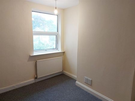 2 Bedroom House - Mid Terrace - Photo 5