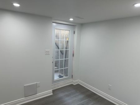 For Lease - 6903 Cumberland Court Unit# Unit 1, Niagara Falls, Ontario - Photo 4