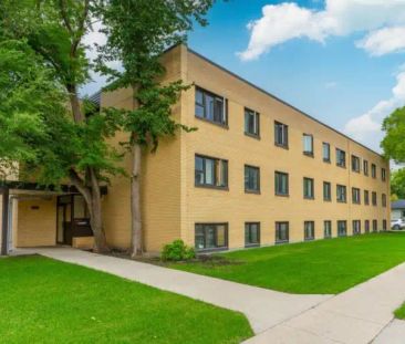 Lady Dale & Lady Robin | 760 - 770 Watt Street, Winnipeg - Photo 1