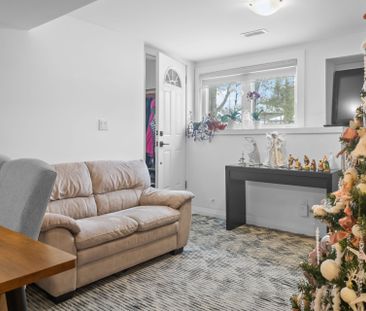 For Lease - 30 Westminster Circle, Barrie, Ontario - Photo 1