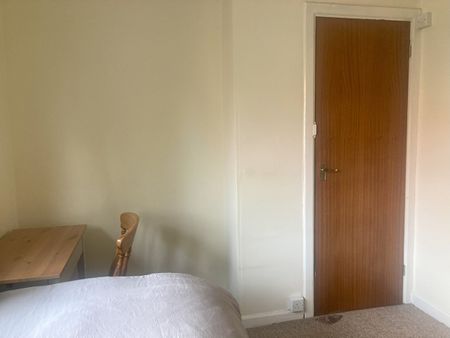 Room in a Shared House, Austrey Avenue, NG9 - Photo 5