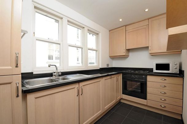2 bedroom flat to rent - Photo 1