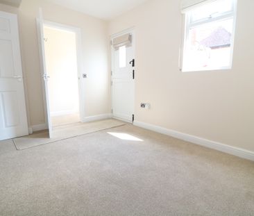 Bunce Common Road , Leigh, Reigate, RH2 - Photo 4
