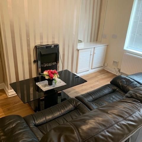 2 bedroom house to rent - Photo 1