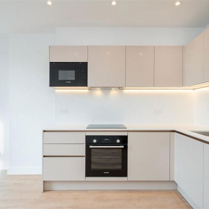 3 bedroom flat to rent - Photo 1