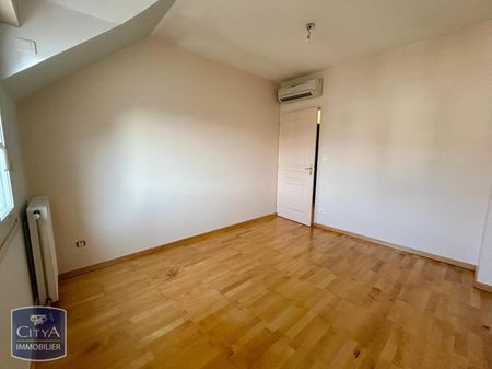 Location Appartement 4 pièces 86m² BOURGES 18000 - Photo 3
