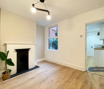 2 bedroom end of terrace house to rent - Photo 6