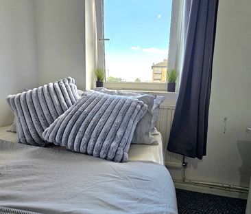 Room in a Shared Flat, Hadleigh House, E1 - Photo 5