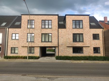 Gelijkvloers appartement met 2 slaapkamers en terras. - Photo 3