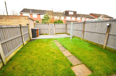 Broadfield Grove, Reddish, Stockport, SK5 6XN - Photo 5