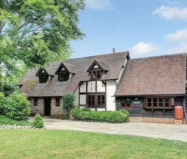 Little Acorns, Chinnor Road, Bledlow Ridge, High Wycombe, Buckingha... - Photo 5