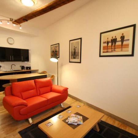 3 bedroom flat to rent - Photo 3