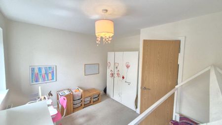 4 bedroom semi detached to rent College Drive, LU5 - Photo 5