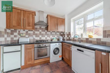 3 bedroom end of terrace house to rent - Photo 4