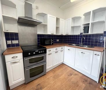 3 bedroom apartment to rent - Photo 4