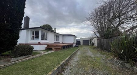 Spacious 3-BedroomHouse with 2 Bathrooms in Hawthorndale, Invercargill - Photo 2